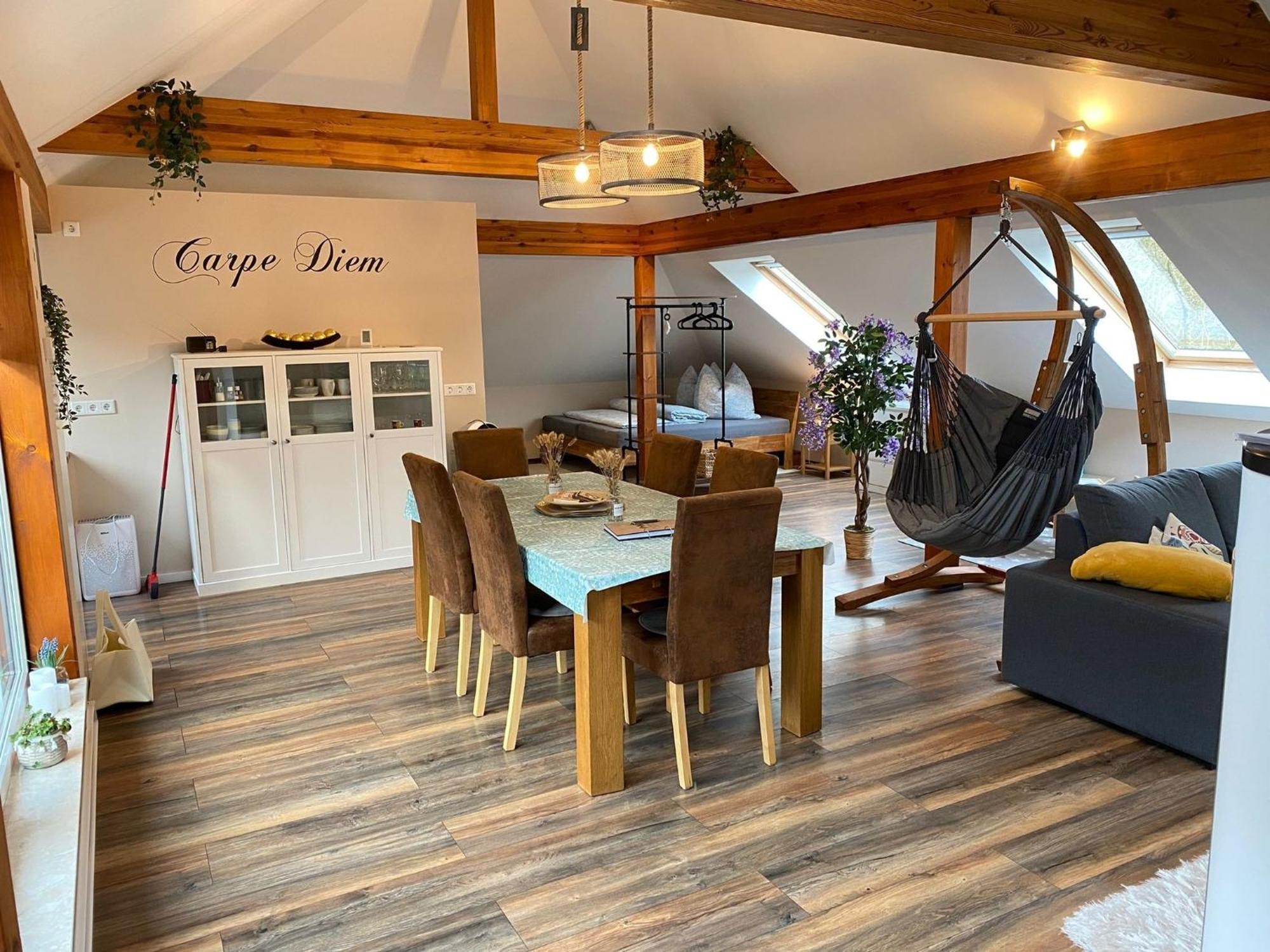 Ferienwohnung Am Waldesrand - Garten, Terrasse, Grill, Luftkuehler, Massagesessel, Kinderspielecke, Spielekonsole Cottbus Kültér fotó